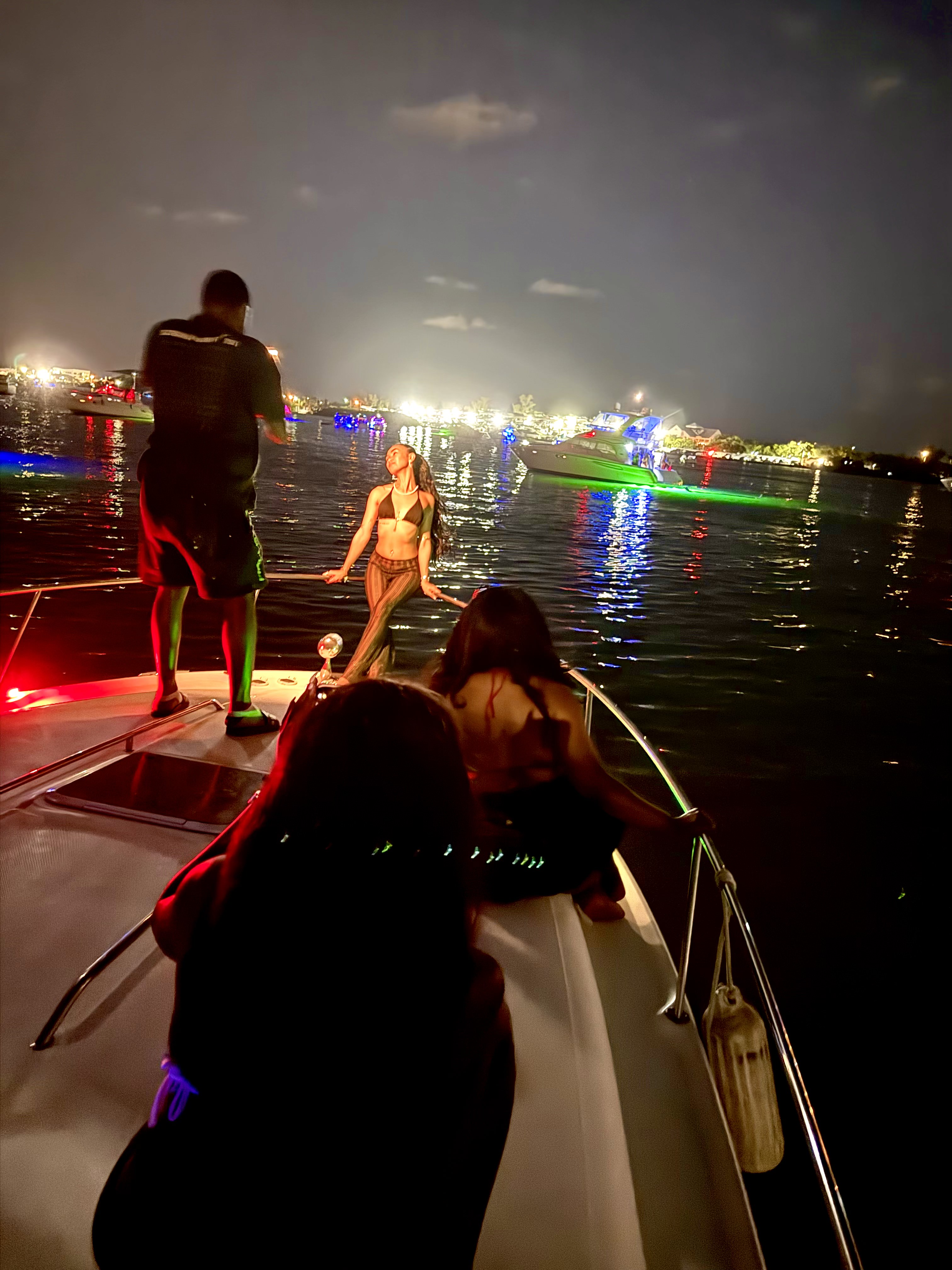 Atmosphere yacht photo